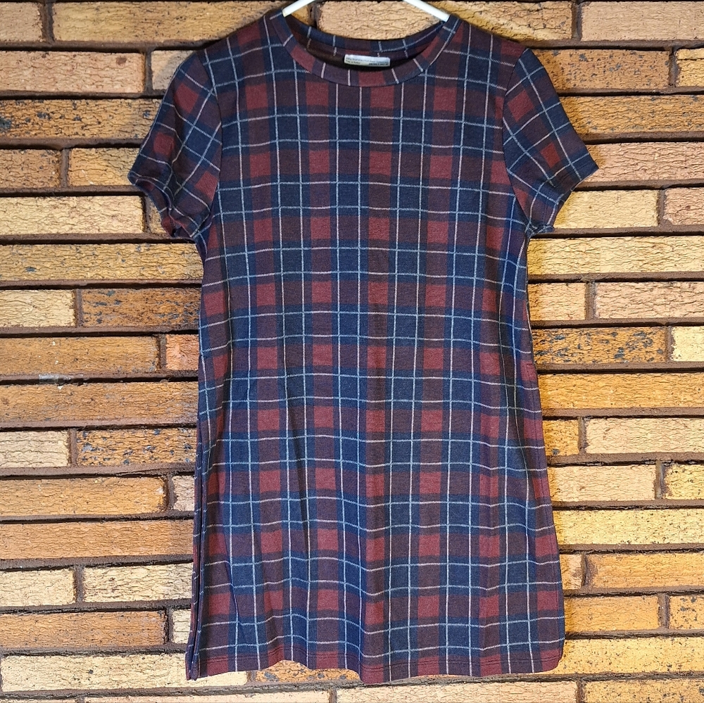 Zara Small Plaid Short Sleeve Side Slit Tunic Top